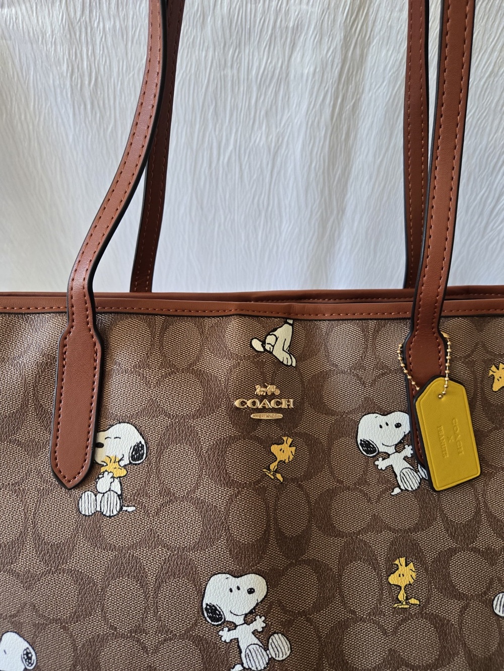 Coach City Tote Bag Signature Canvas Snoopy - Picture 9 of 9
